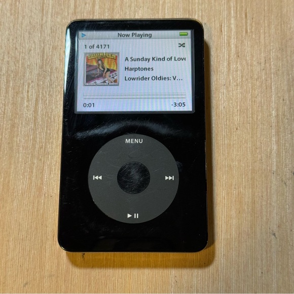 iPod Model:A1136 5thGen 30GB Blk Tested Good w/4171 Songs/Charger Read Info Blw! - Picture 8 of 14